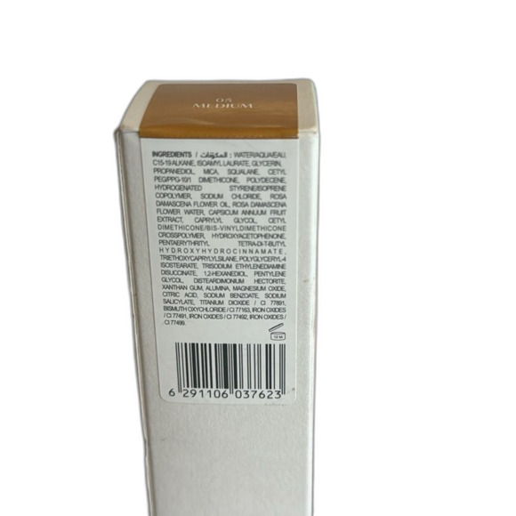 HUDA BEAUTY GloWish luminous Vegan pressed Powder & skin tint in medium 05 - Picture 4 of 8